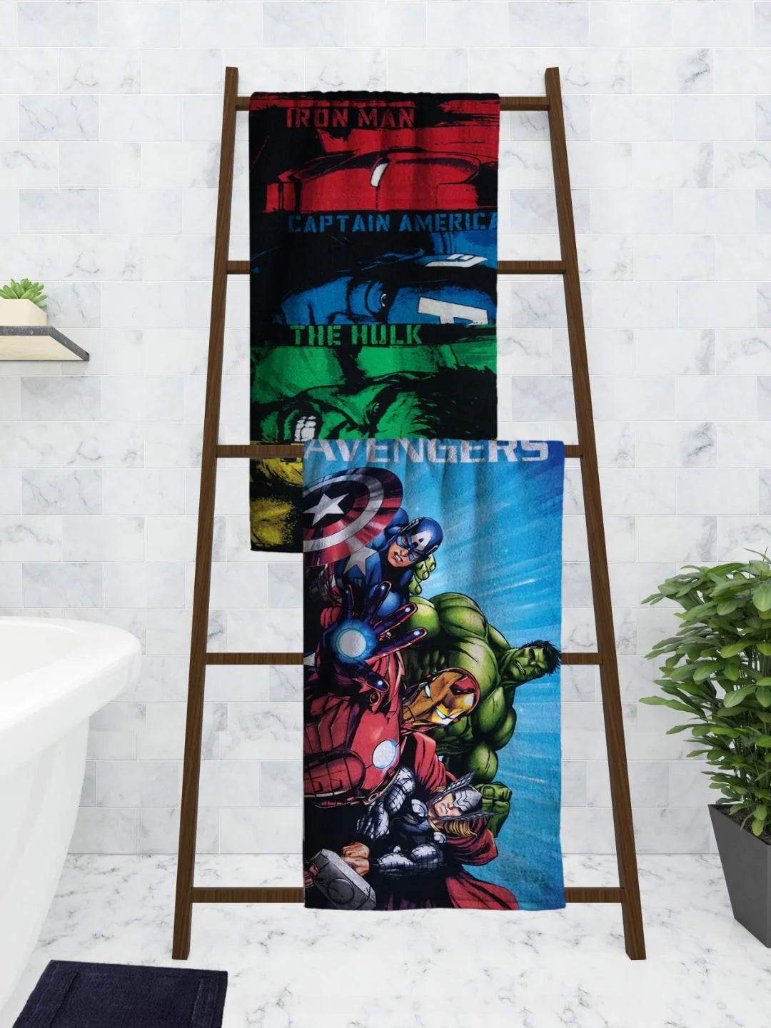 Athom Living Marvel Captain America/The Hulk/Avengers Kids Bath Towel 60x120 Cm Pack Of 2