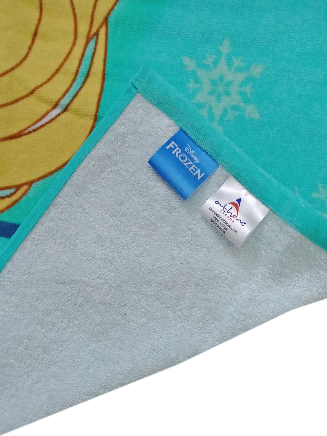 Absorbent and soft Disney Frozen Elsa cotton kids bath towel, 350 GSM, 60x120 cm. Safe for delicate skin, durable, and easy machine washable fabric.