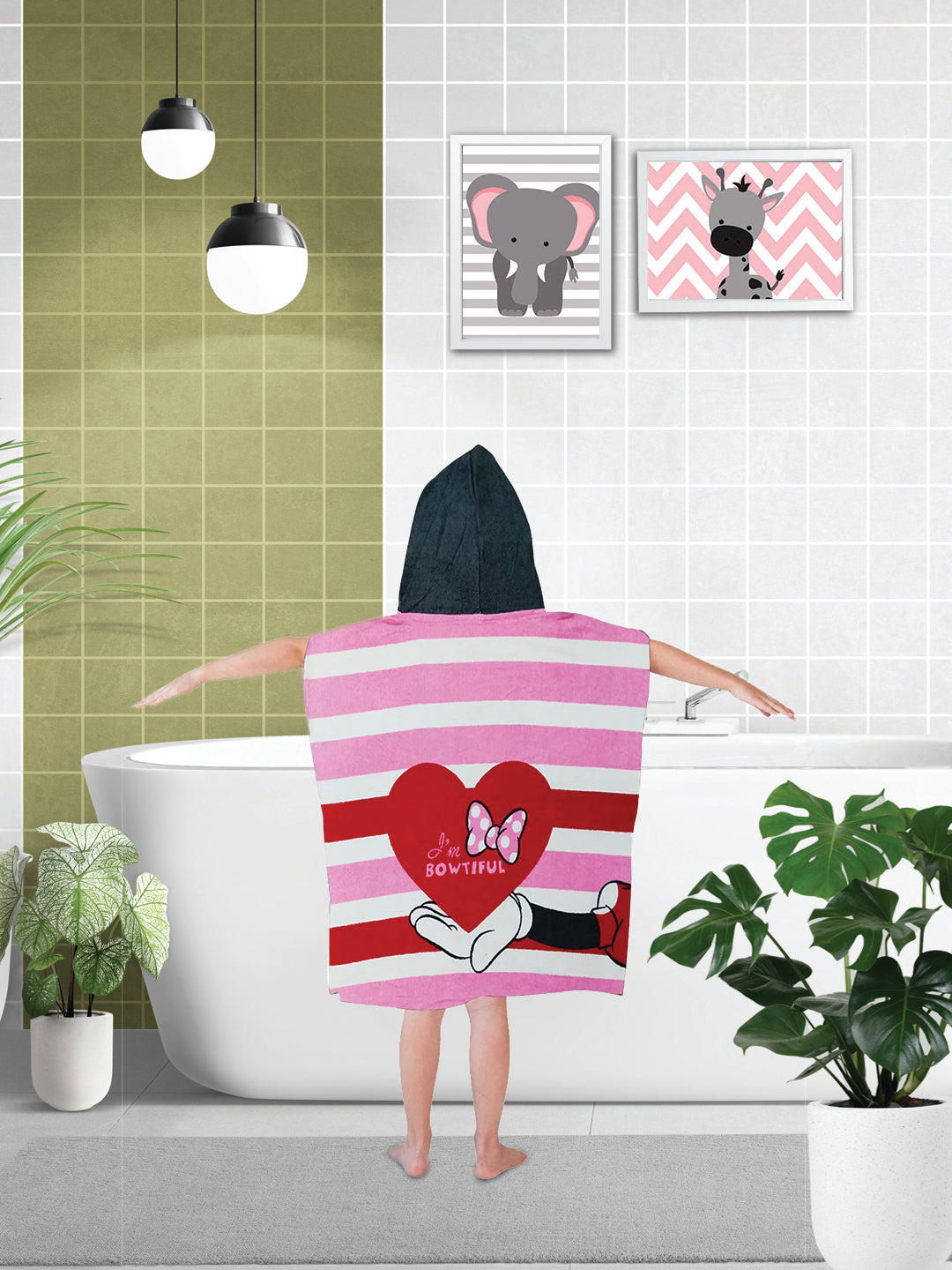 Athom Living Disney Minnie Heart Kids Hooded Bath Towel Poncho 60x120 cm designed with cute prints and cozy hood, offering comfort and style, perfect Kids Hooded Poncho Towels for beach or bath time.
