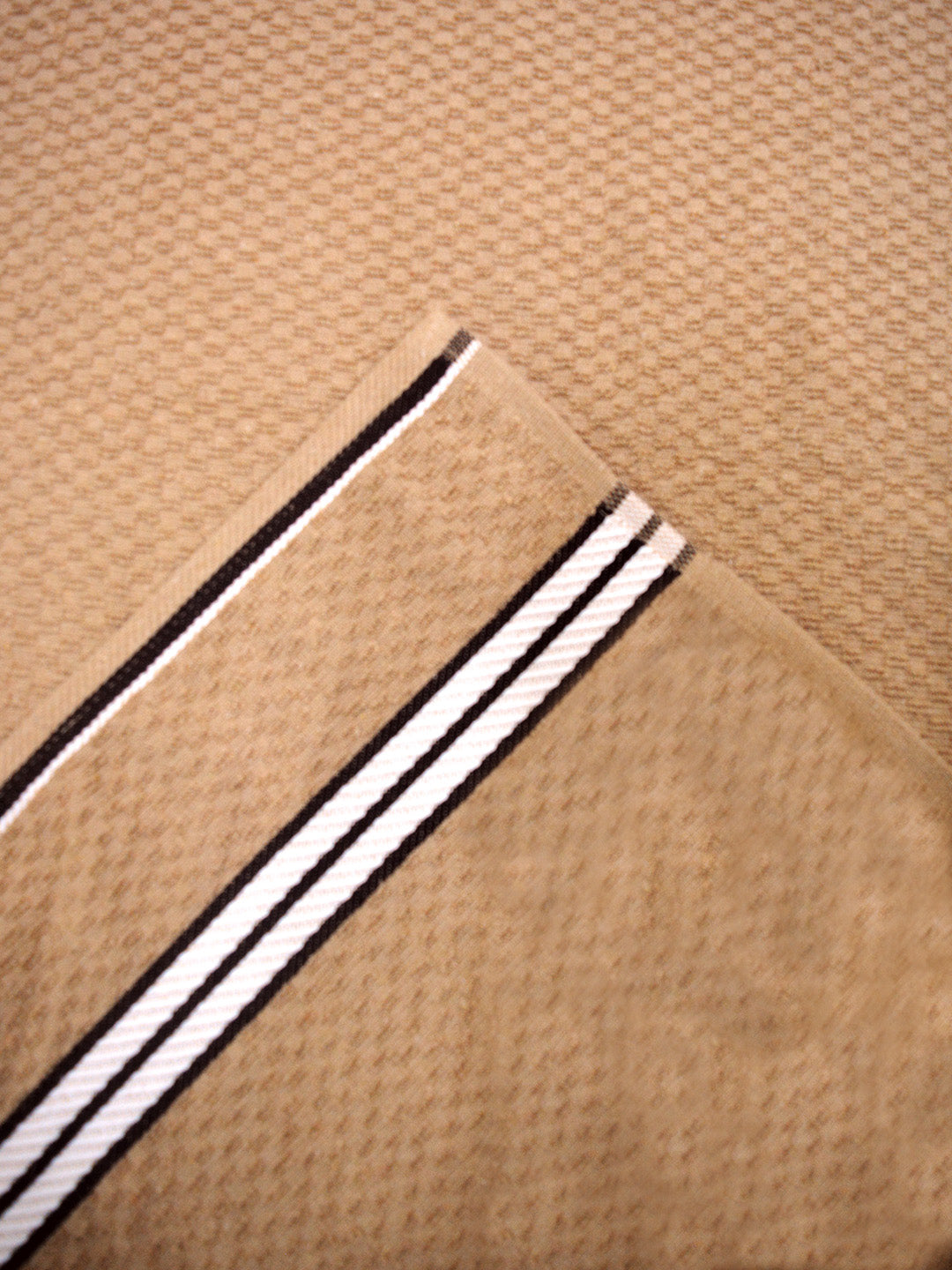 Cotton solid bath towels with popcorn texture