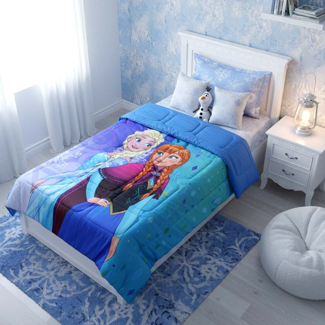 Blue color comforter