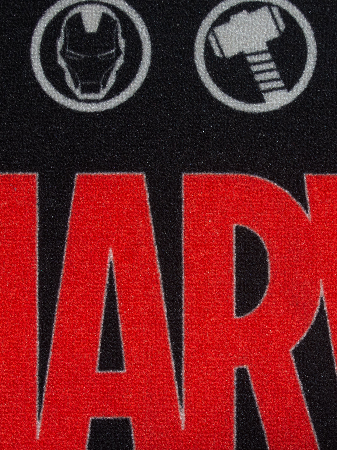 Kids’ Marvel premium nylon doormat, red texture design, anti-skid latex backing, 37x57 cm, set of two.

