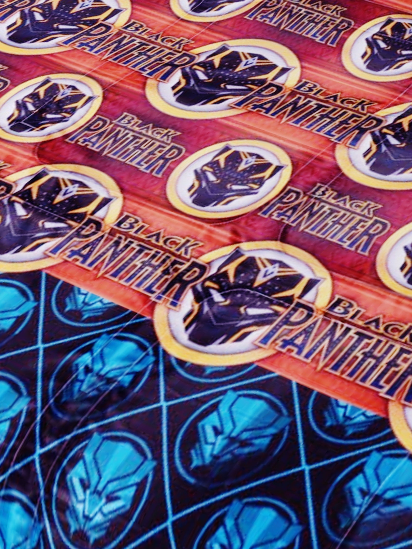 Kids comforter featuring Marvel Black Panther design – great for boys and girls, making bedtime more exciting and cozy.