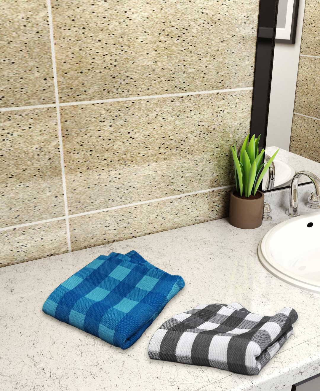 Lightweight cotton bath towels in grey and blue set