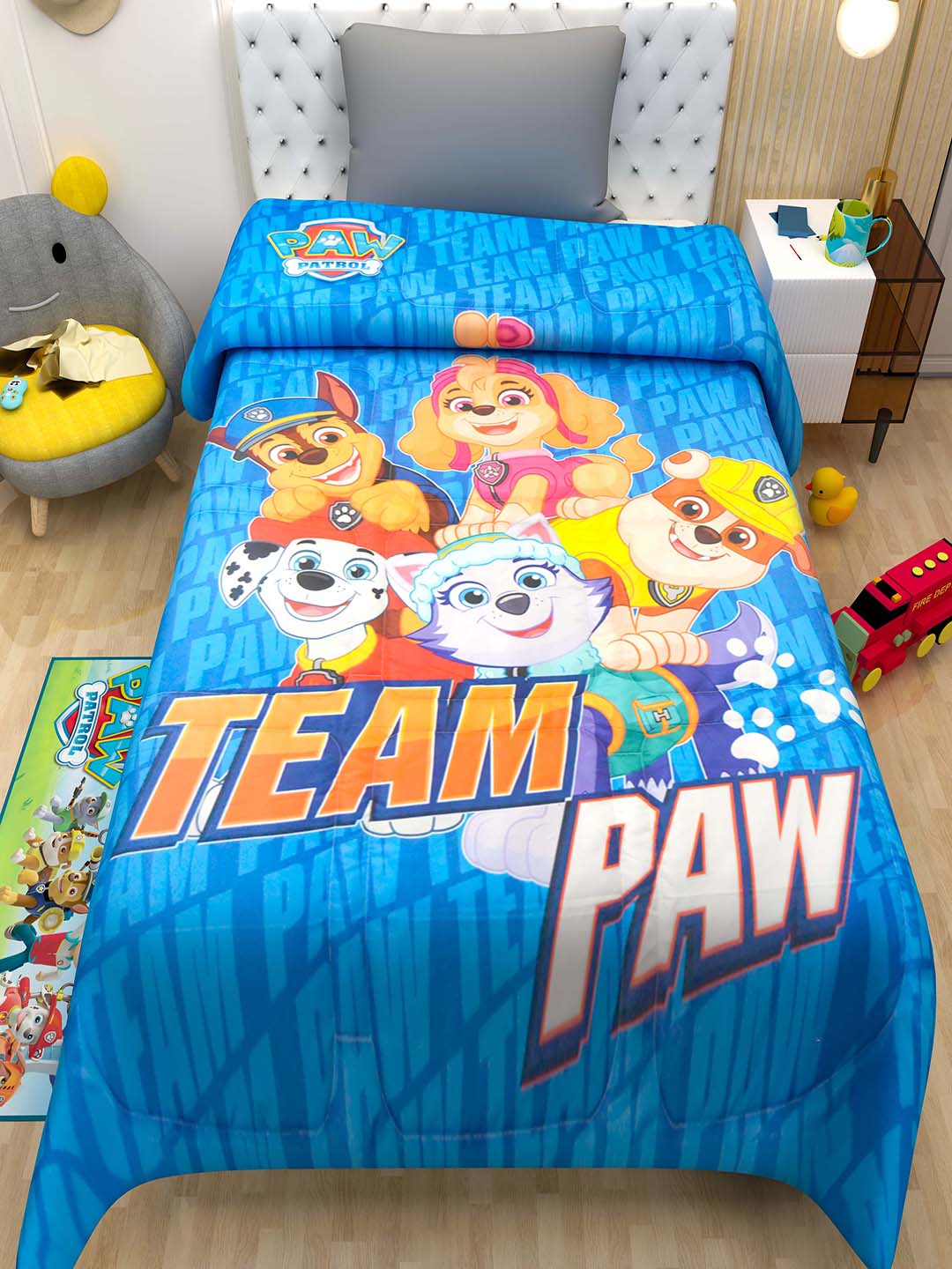Paw Patrol kids comforter – single bed comforter with Team Paw print, soft and cozy bedding for kids by Athom Living.