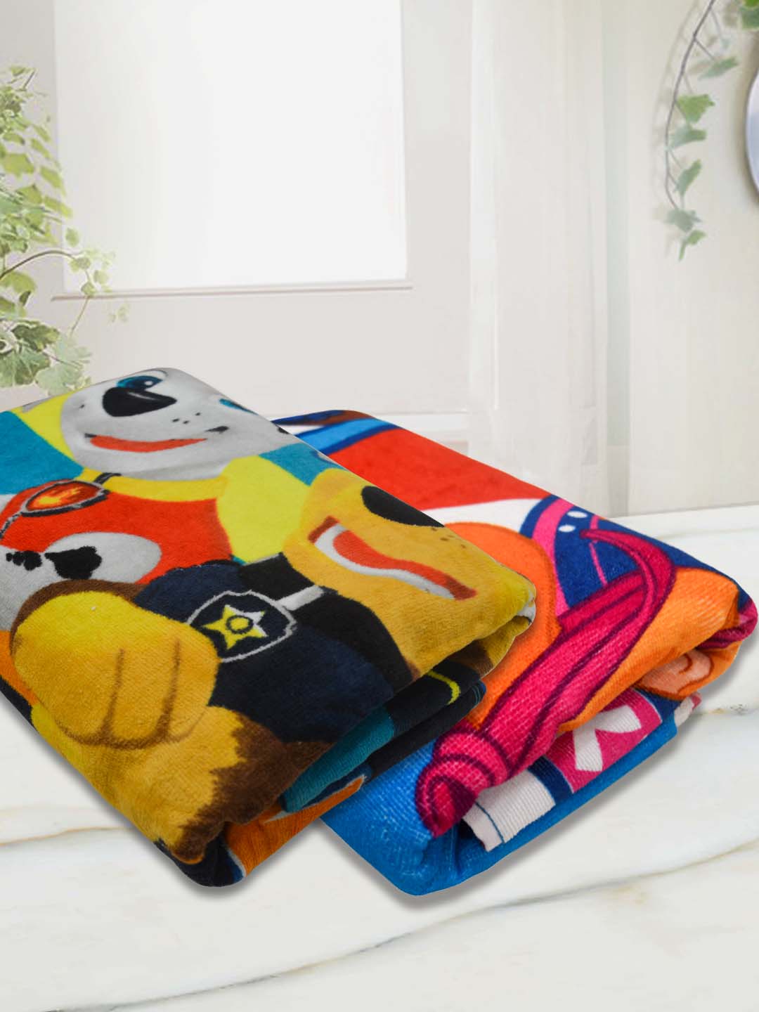 Soft and vibrant Paw Patrol Team Kids Bath Towel pack of 2 by Athom Living designed with high-quality absorbent fabric. Ideal bath towel choice for fun bath time and everyday comfort.