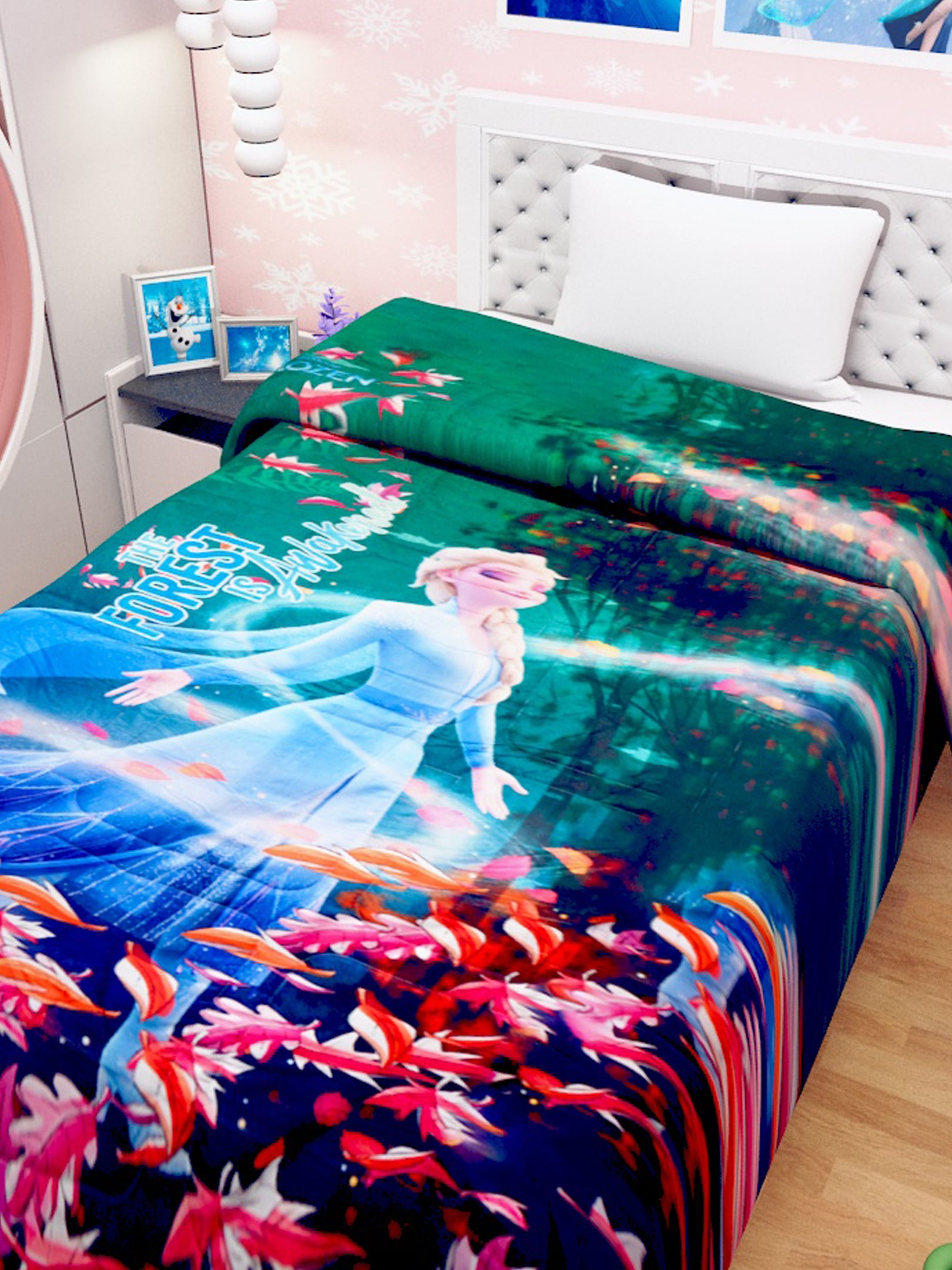 Soft and warm Disney Frozen kids comforter – single bed size, "Forest Is Awakened" design, perfect for kids room décor and cozy comfortable sleep.