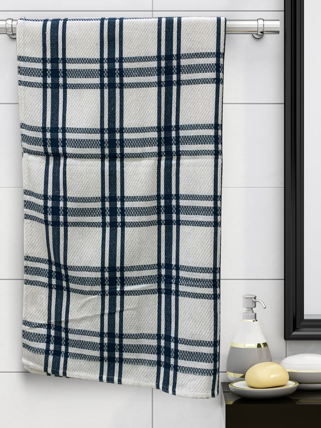 white cotton bath towel pack