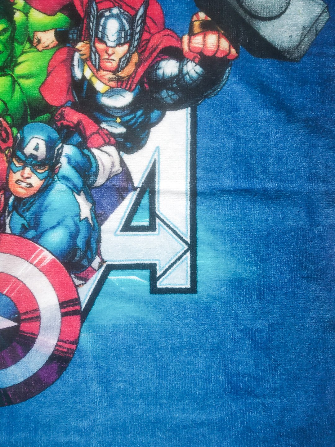Athom Living Marvel Avengers Group Kids Hooded & Bath Towel Combo 60x120 cm. - Athom Living
